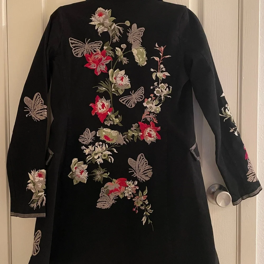 Jacket - Picture 8 of 10